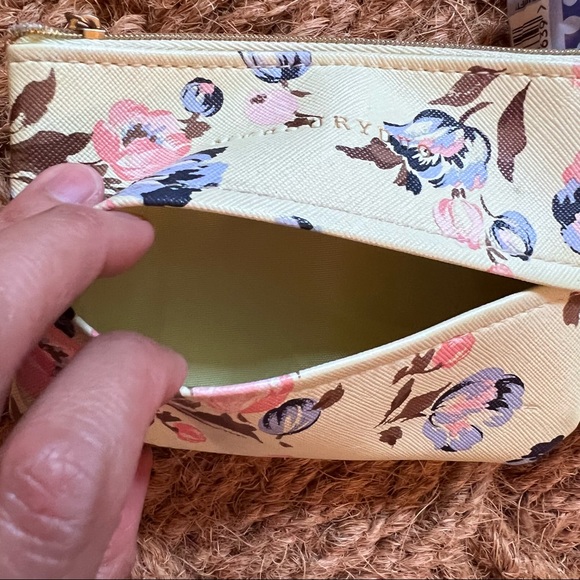 Mercury Duo Floral Tissue/Small Items Pouch - Picture 4 of 5